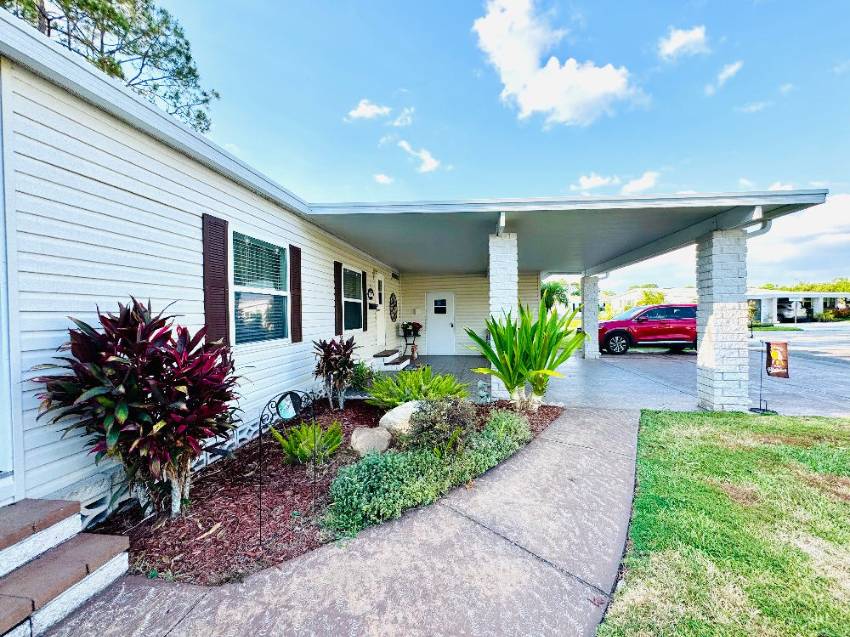 1484 Double Eagle Drive a Lakeland, FL Mobile or Manufactured Home for Sale